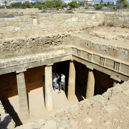 Ibiscus By ヴィラ