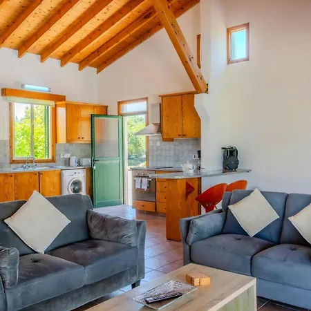 Villa Ibiscus By Polis